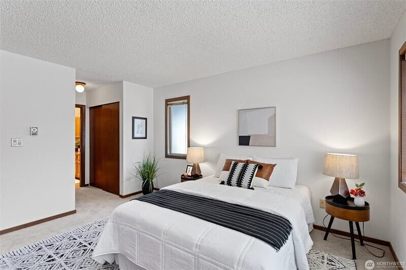 Bellevue Townhome: 12840 SE 40th Ct