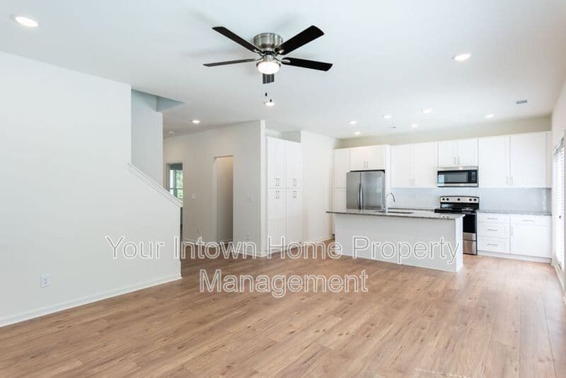 Atlanta House: 2800 Mango Cir. NW