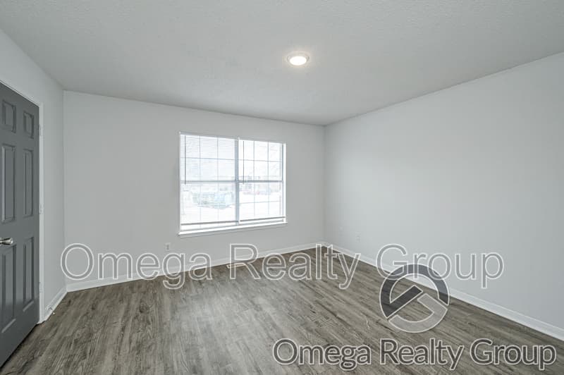 Columbiana Condo: 100 Egg And Butter Rd
