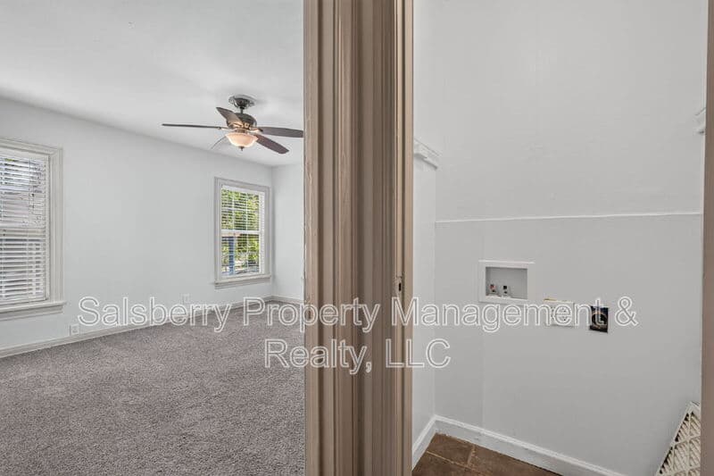 Fort Worth House: 3824 Collinwood Avenue