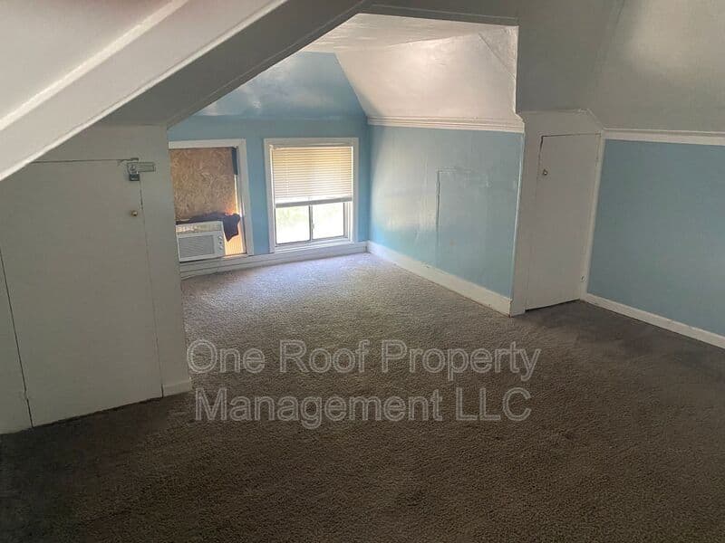 Kansas City House: 532 Cypress Avenue East