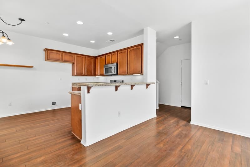 Oceanside Condo: 308 Island Way 1