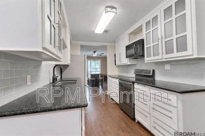 Denham Springs House: 26137 Vincent Dr