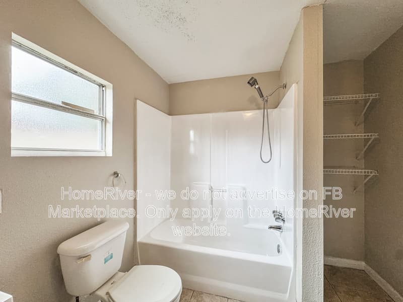 Tampa House: 1512 W Comanche Ave