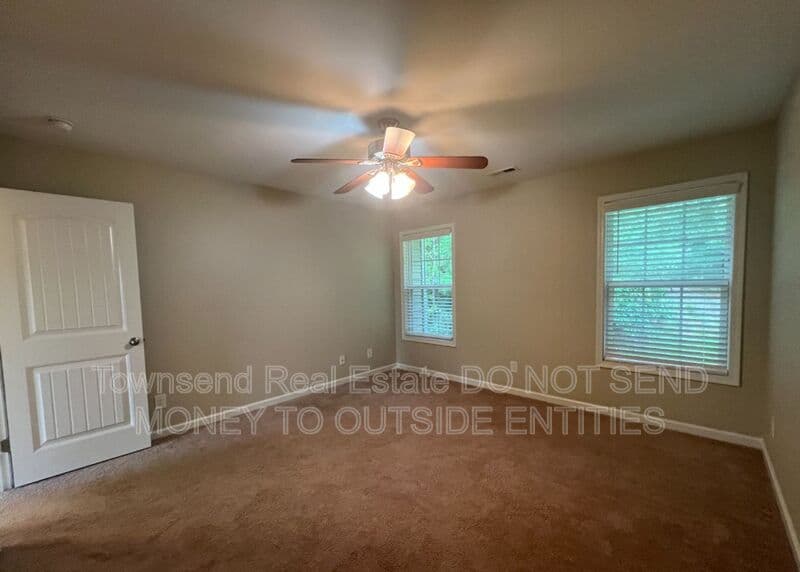 Fayetteville House: 6426 Burnside Place