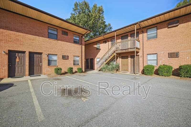 Norfolk Condo: 4914 E Princess Anne Rd A1