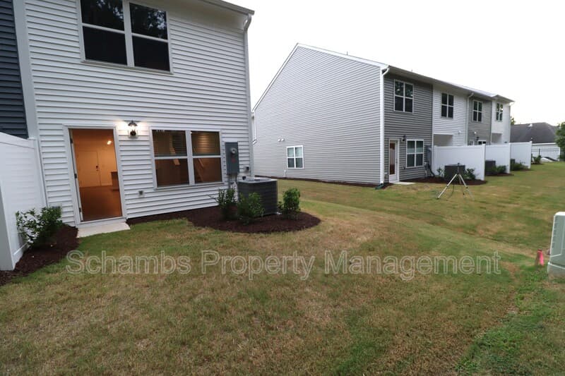Raleigh Townhome: 5810 Brambleberry Way