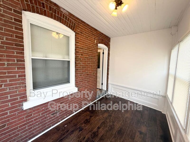 Collingdale House: 242 Pusey Ave
