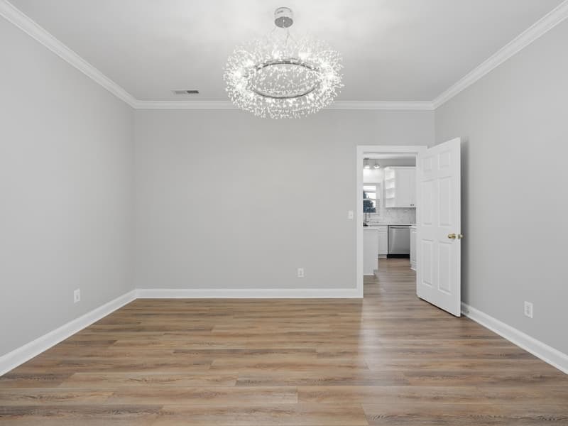 Madison House: 213 Pointe Verde Circle