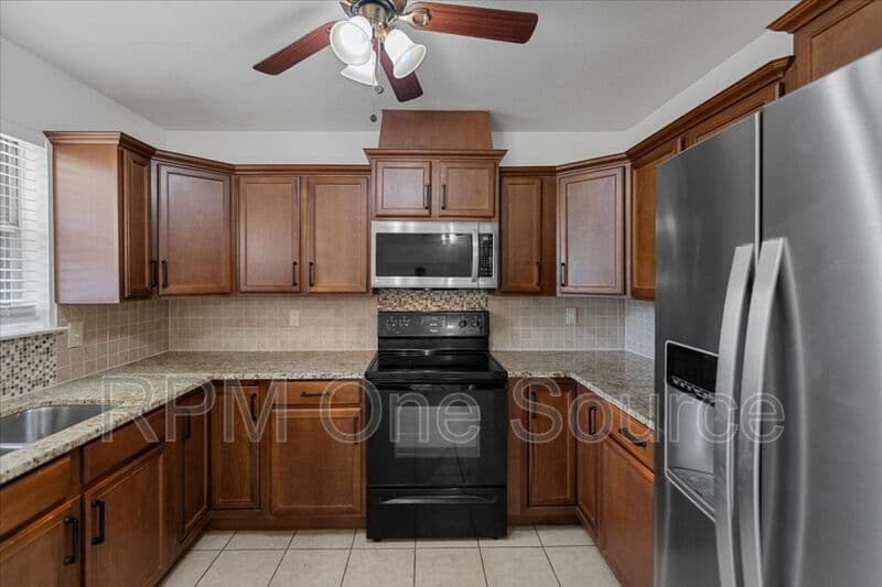Richardson House: 817 Warren Way