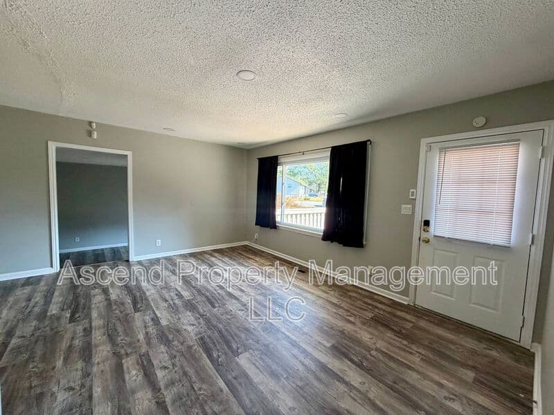 Chattanooga House: 7707 Canyon Dr