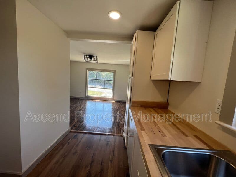 Ringgold House: 346 Julian Rd