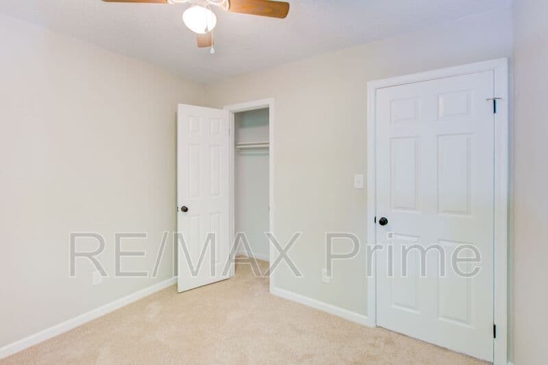 Virginia Beach House: 5375 Grand Lake Crescent