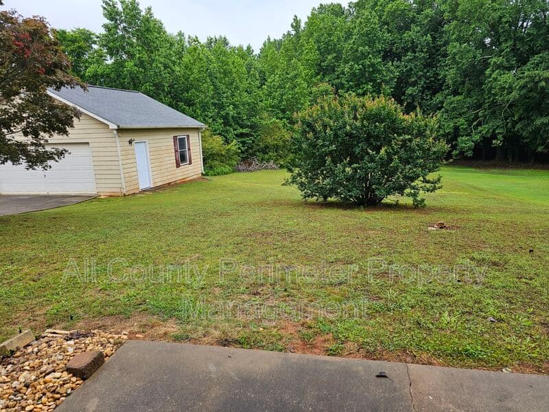 McDonough House: 704 White Dove Drive