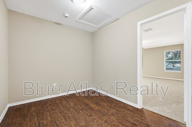 McKinney House: 2744 Frontier Lane