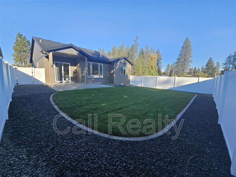 Spokane House: 6208 N Windsor St.