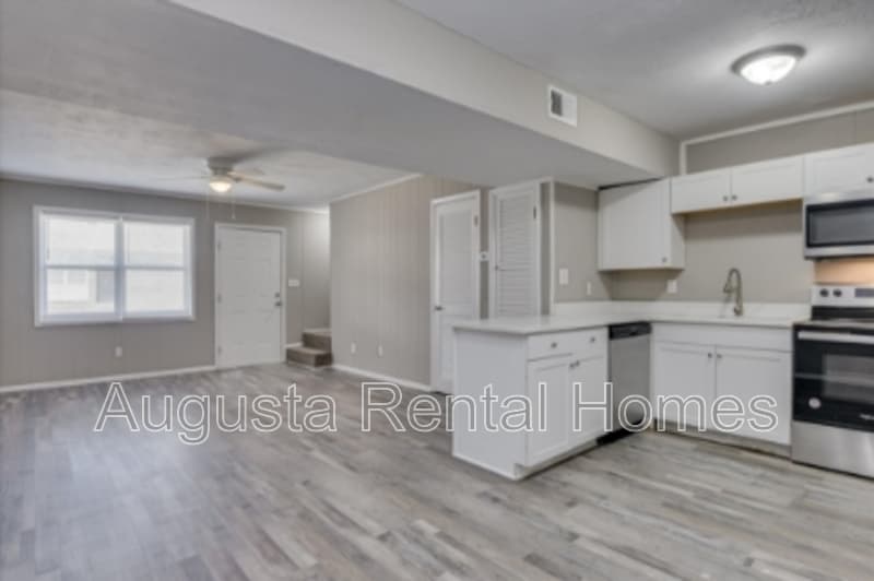 Augusta Townhome: 2511 Cascade Drive - 13B