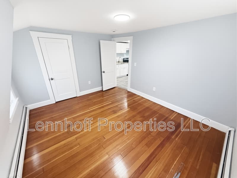 Lowell Condo: 526 Concord Street - 2