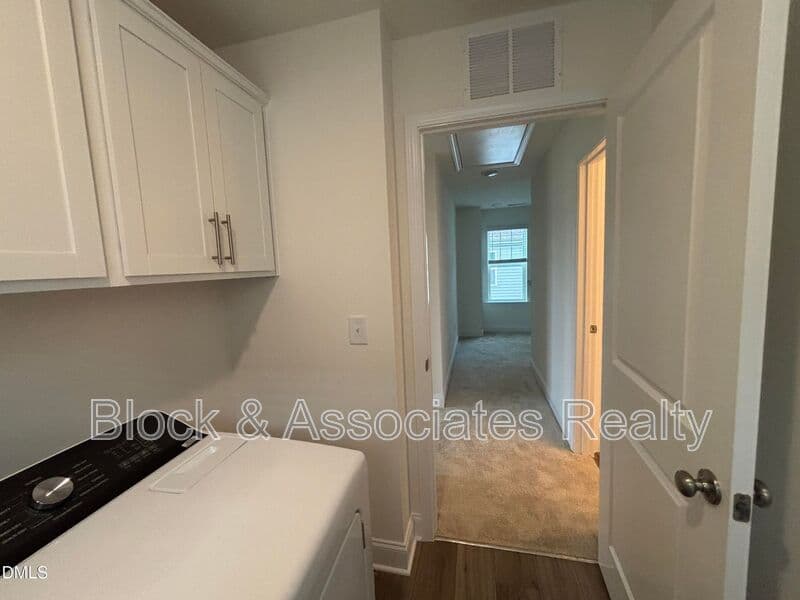 Raleigh House: 5128 Ranger Grove Way