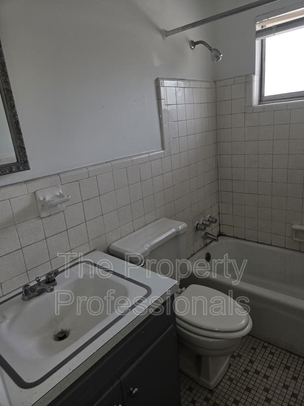 Birmingham House: 7719 7th Avenue South