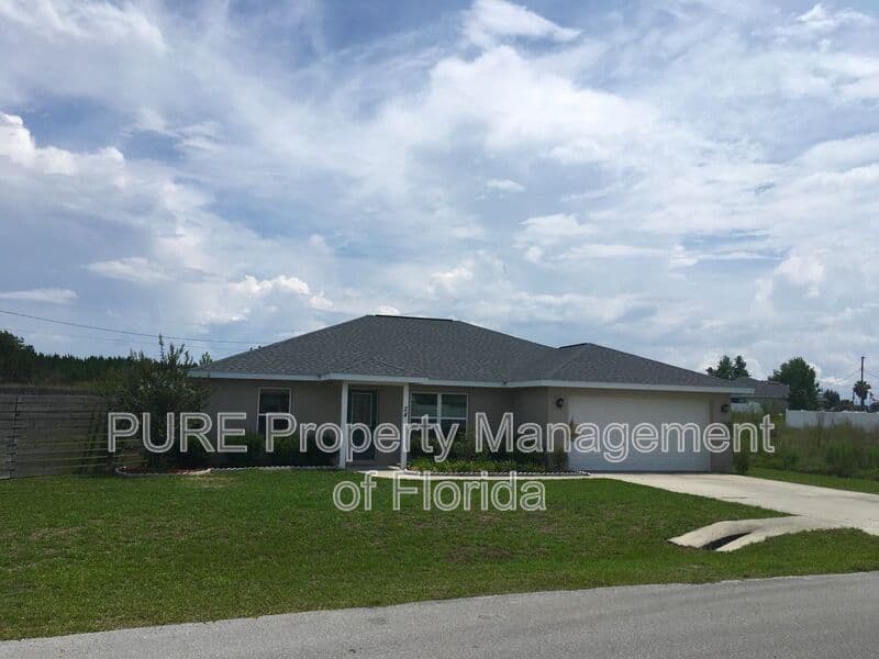 Ocala House: 24 Juniper Circle Rd