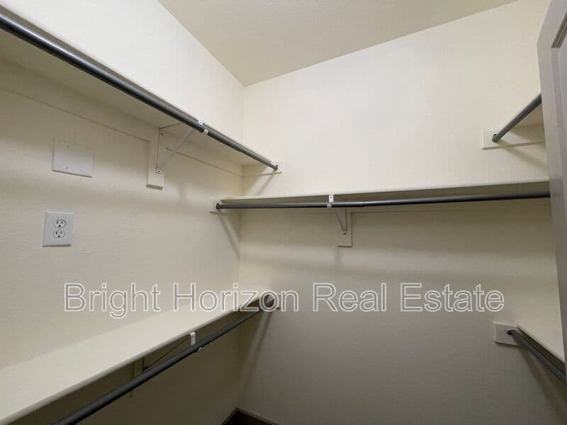 Hurst Condo: 3629 Valley Vista Drive
