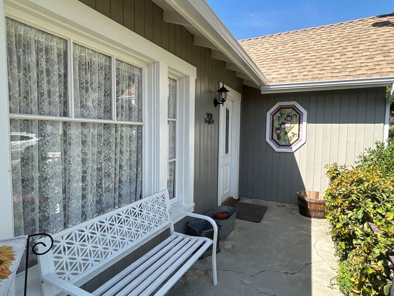Montrose House: 2434 Florencita Drive