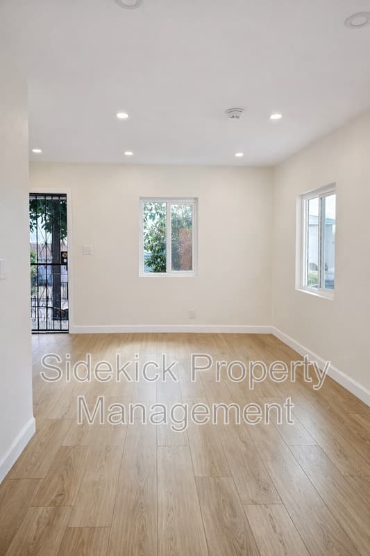 Los Angeles House: 5009 Wadena St