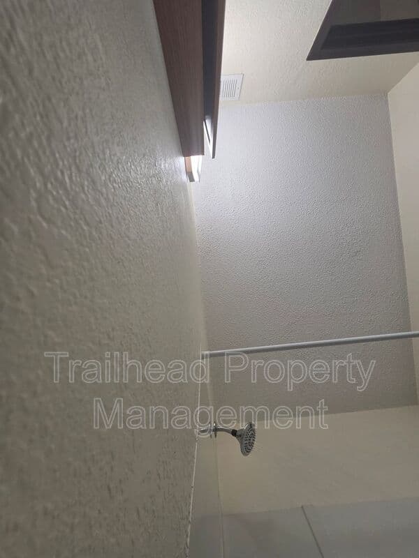 Independence House: 1314 E Frederick St