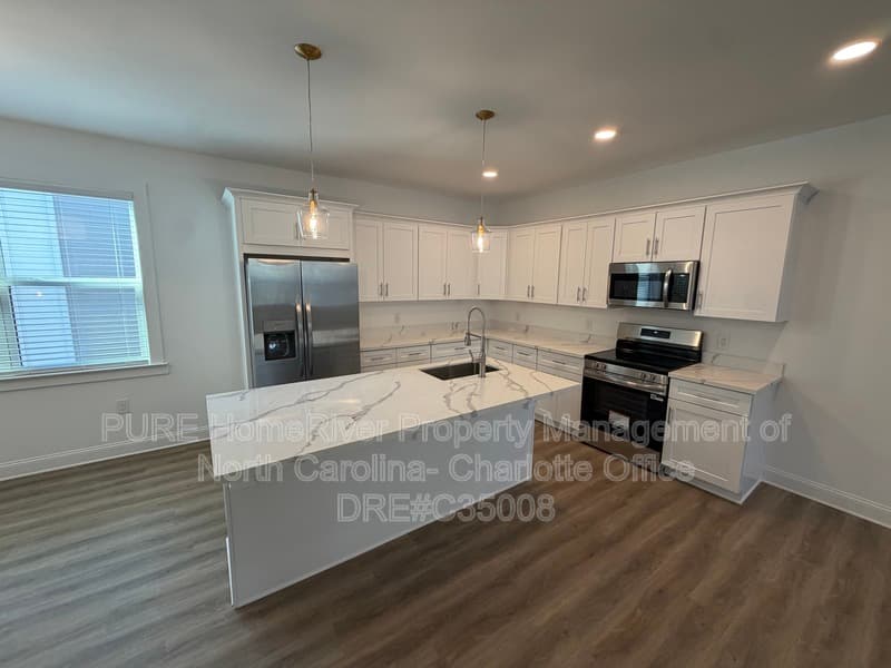 Charlotte Townhome: 2106 Bombay Way