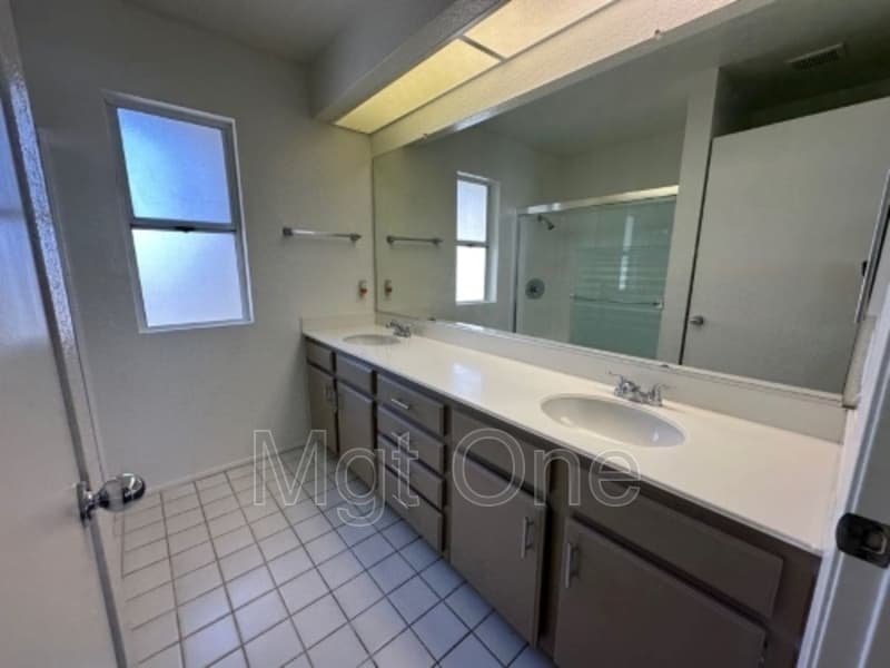 Mission Viejo House: 27721 Berwick