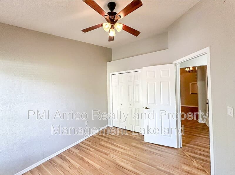 Lakeland House: 7284 Pebble Pass Loop