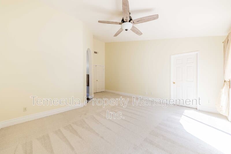 Temecula House: 31827 Corte Positas