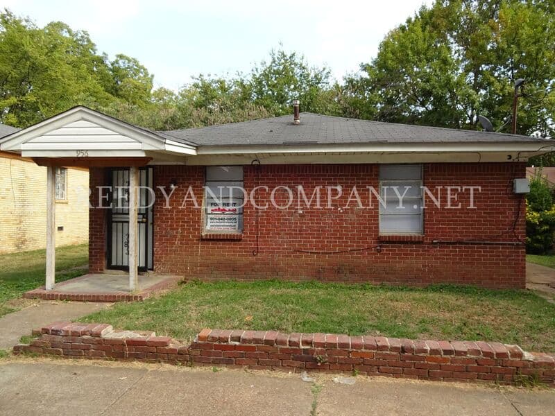 Memphis House: 956 Emmie St