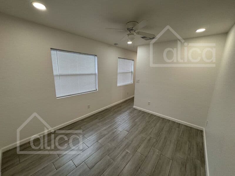 Palmetto House: 2701 13th Street W