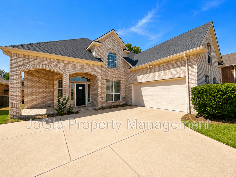 McKinney House: 1913 Lawnview Dr