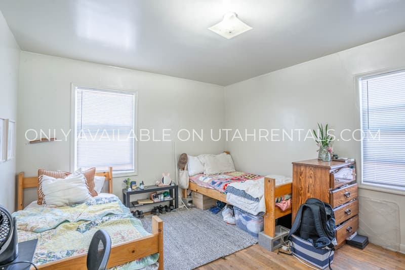 Provo House: 545 E 400 N