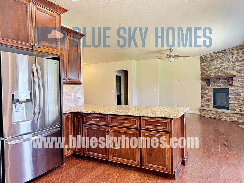 Meridian House: 1405 West Elias Drive