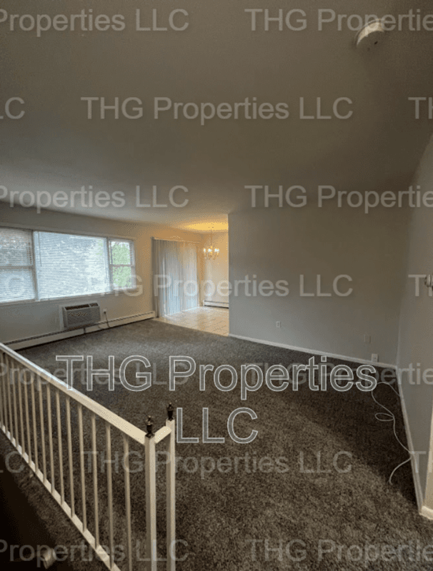 Mahwah Condo: 405 FRANKLIN TPKE
