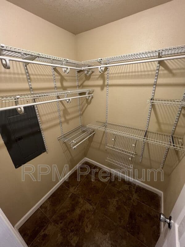Baton Rouge House: 7516 Vice President Dr.