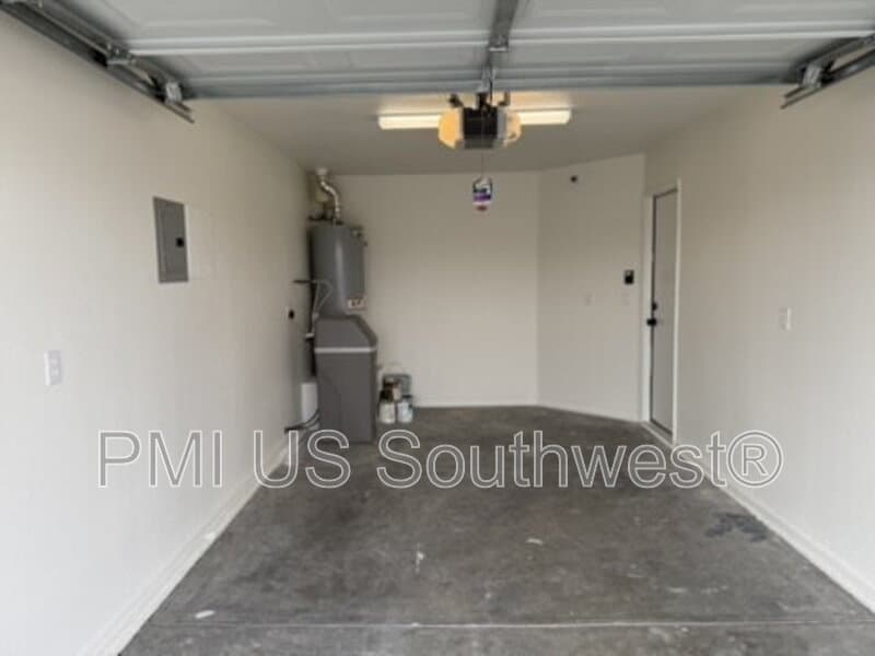 Bullhead City Condo: 405 Anna Circle