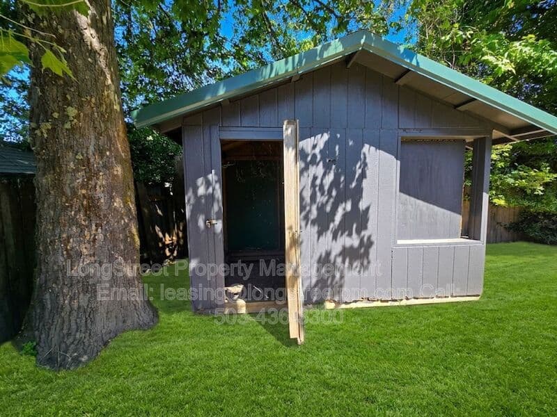 Philomath House: 2711 Newton St