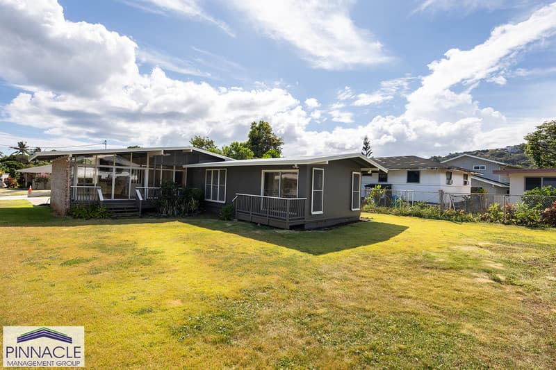 Honolulu House: 52 Niolopa Pl