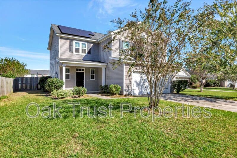 Goose Creek House: 105 Gavins Way