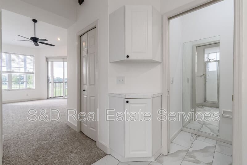 Lakeland Condo: 447 Enclave Place