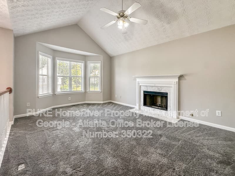 Douglasville House: 335 Paradise Dr