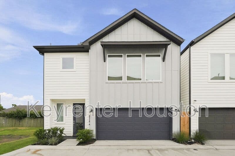 Houston House: 8316 Curry Rd.
