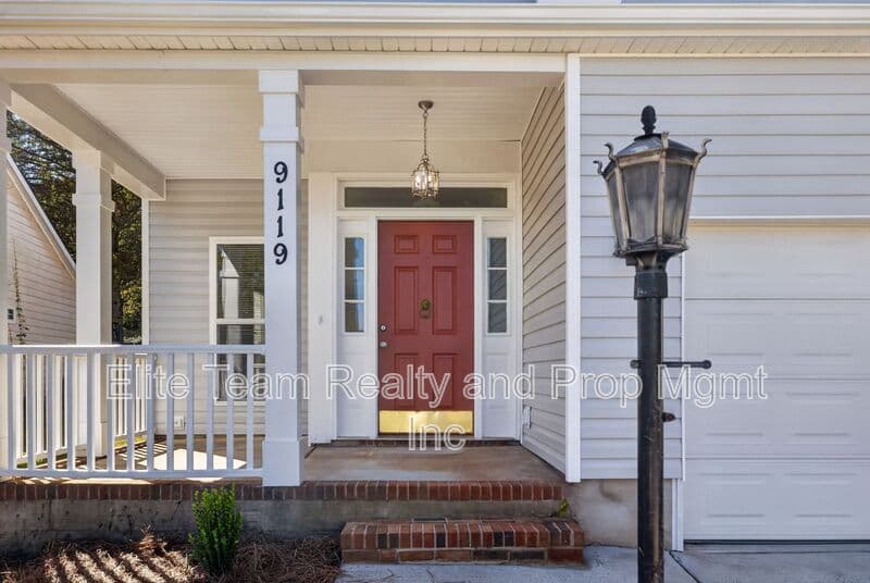 Charlotte House: 9119 Stone Abbey Place