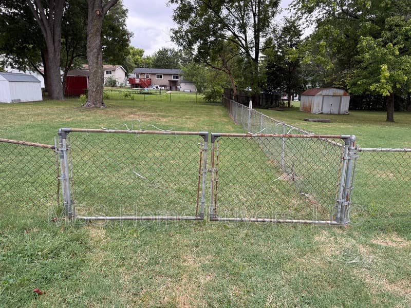Florissant House: 1095 Boone Street
