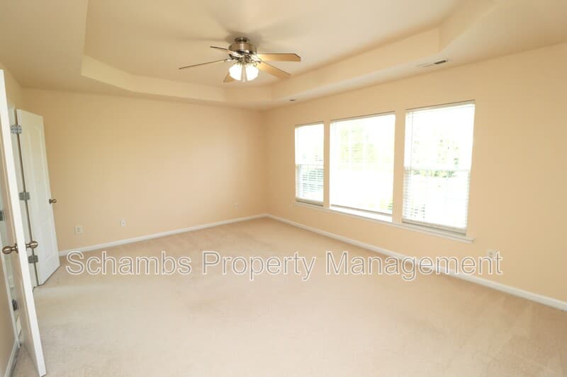 Raleigh House: 12554 Honeychurch St